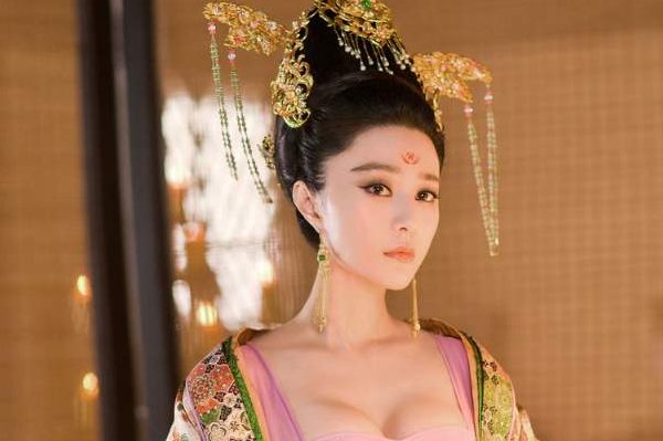 唐玄宗最宠爱的三个女人，为何只有梅妃没有被载入史册？