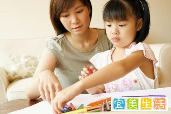 满脸污渍的战士骗母亲自己没有参加抗洪，善意的谎言令人动容