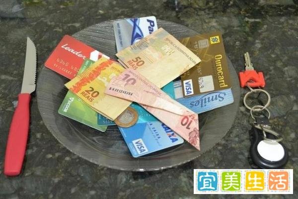王思聪做游戏陪练一小时666元？银行知道了，会降他的信用卡额度吗？