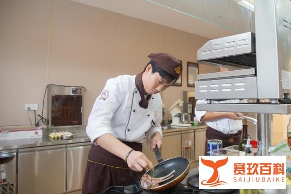 学西餐师一年要花多少钱?