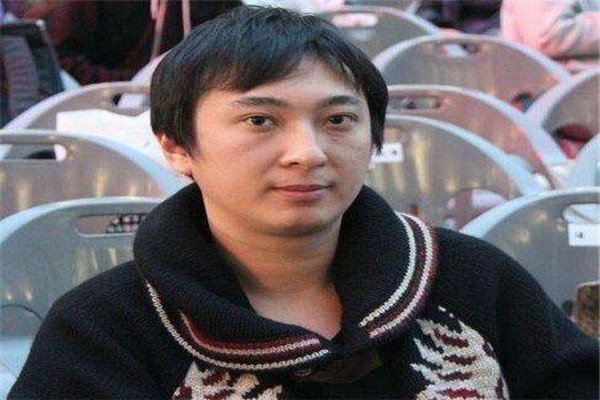 一瓶酒就高达88万,王思聪晒的高档日料究竟要花多少钱?