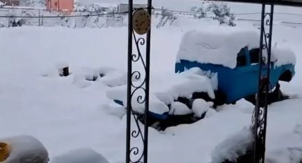 美国科州遭暴风雪，21万户居民断电，这场暴雪还带来了哪些影响？