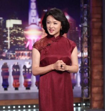为了一个“玩笑”做了金星10年妻子的肯波琳,如今过得怎么样了?