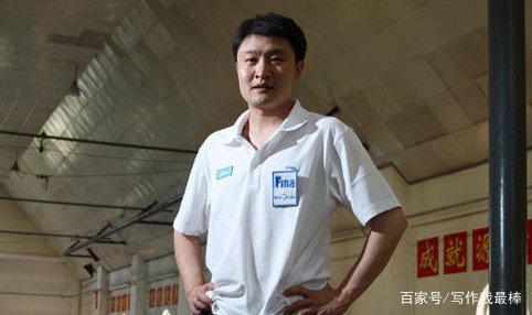 他是郭晶晶的初恋，女儿四个月大的时候意外身亡，妻子至今未嫁，他是谁