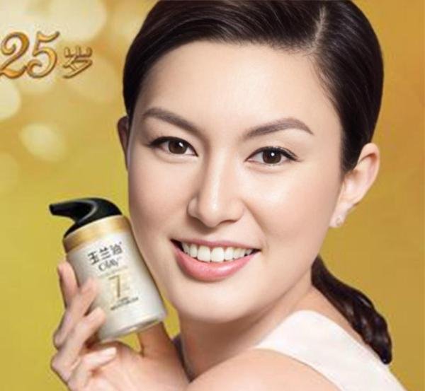 你一定见过，那些年霸屏的广告美女