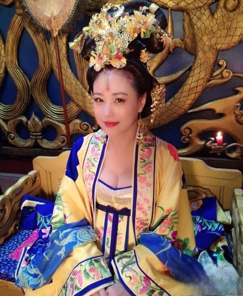 血色迷雾周海媚床戏 年轻时最美图片惊艳了不少人
