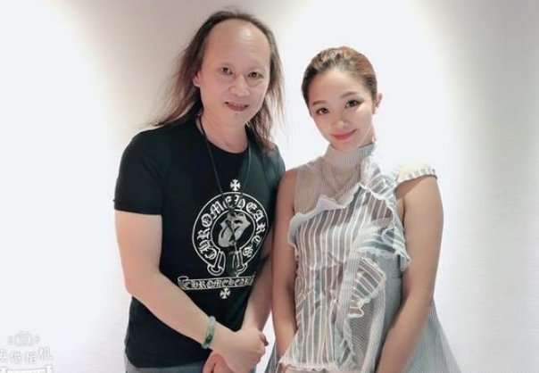 吕晓栋与高以翔什么关系？