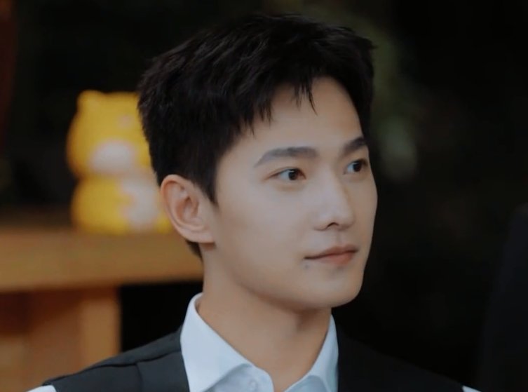 杨洋《青春环游记》cos服务员,为什么会被一眼识破?