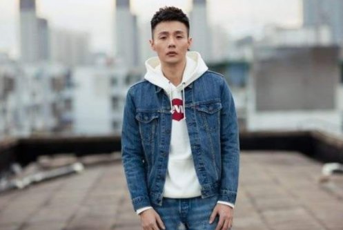 李荣浩同一张图配不同文案，他还做过哪些如此欢乐的事情？