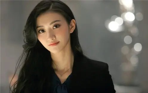 景甜面色苍白疑似生病，下飞机后直奔医院，她的身体状况究竟如何？