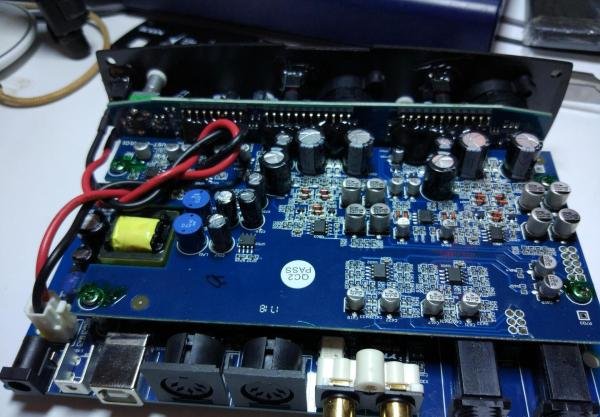 新款icon艾肯utrack vst声卡拆解评测