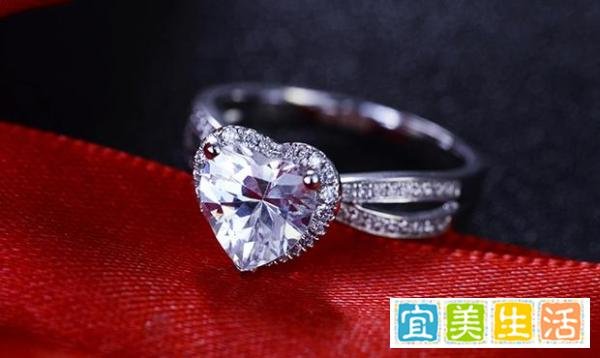 购买0.5克拉钻戒多少钱？适合用作婚戒吗？会不会有点小？