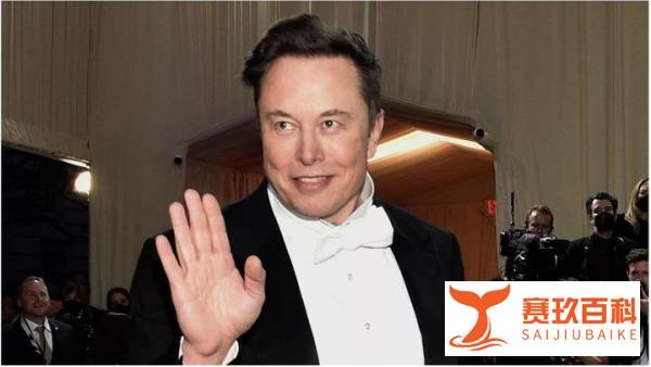 马斯克前一天还在要钱，后一天就答应继续免费使用星链，这是为何？