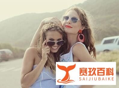 爆表闺蜜发型，变身不同风格的姐妹淘
