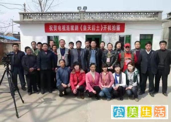 勇立影坛唱大风--记中国知名农民导演石玉福