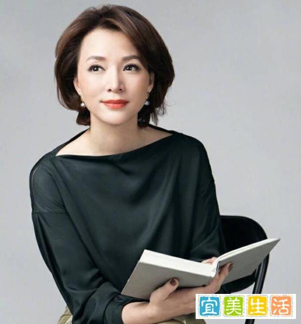 22岁天安门领颂，获杨澜盛赞，被上海台“淘汰”的冯琳什么来头？
