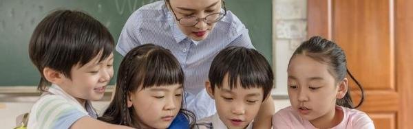 “不靠谱”班主任带全班学生通宵打游戏:别羡慕了,毕竟是别人家的老师