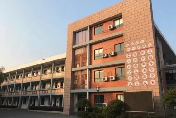 嘉善2200余名师生连夜转运,如何保证师生们的基本生活问题?