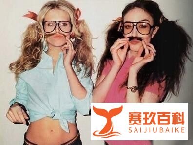 爆表闺蜜发型，变身不同风格的姐妹淘