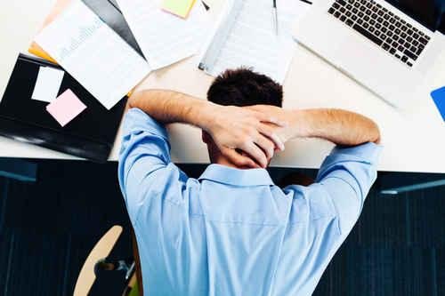 成都一男子公交站外持刀伤人致死,泄私愤还是别有他图?