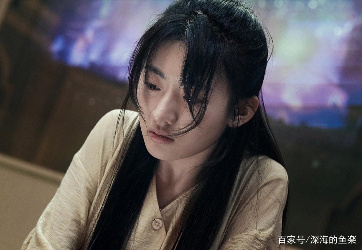 《扫黑风暴》:孙兴坏归坏,但为什么要让徐英子咬住大理石茶几呢?