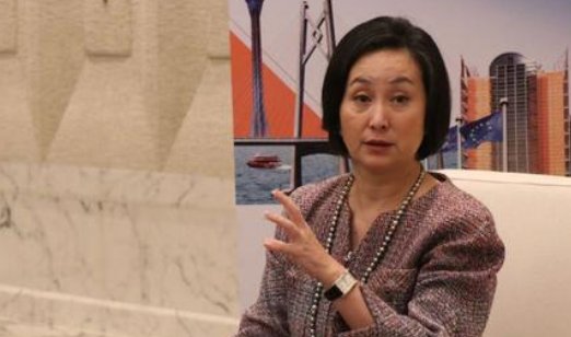 杨其龙凭什么让“百亿公主”何超琼倾心？