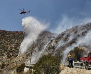 青岛大珠山风景区附近发生山火，当地采取了哪些救援措施？