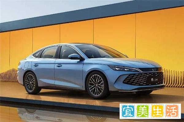 余承东交车现场批评员工做事不认真; 比亚迪5月狂卖33万辆