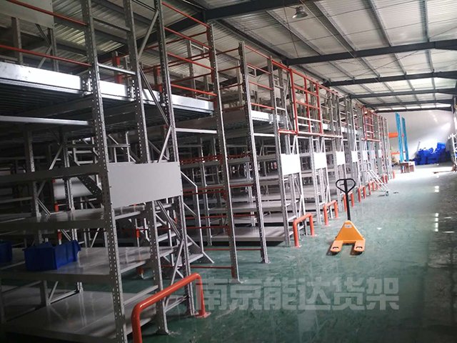 阁楼仓储货架是怎样的货架