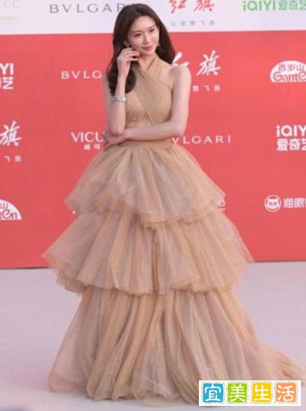 林志玲：内娱美届纯元皇后，绽放优雅光芒，引领“时尚风潮”！