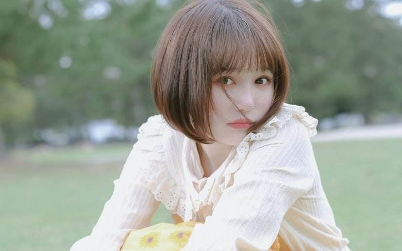 生活中该怎样与玻璃心的女生相处？??