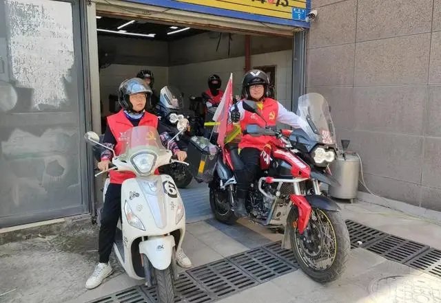 刷屏的穿越火线图是P图合成,制作者致歉,他的初衷是什么?