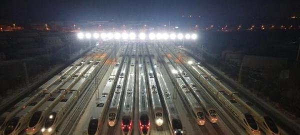 2024春运首日多地出行实况