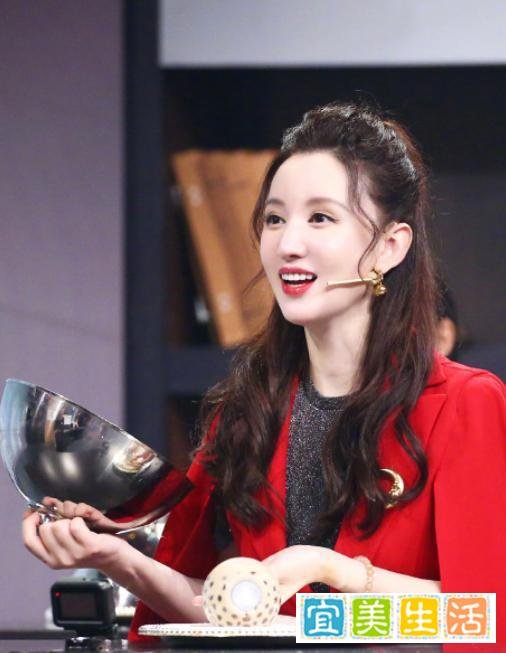 穿越火线在线热播:鹿晗给战队成员买手机成新梗 张萌都加入了