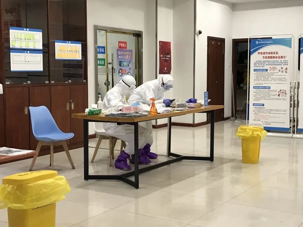 贵州遵义市一隔离点工作人员诊断为无症状感染者，他究竟是如何被感染的？
