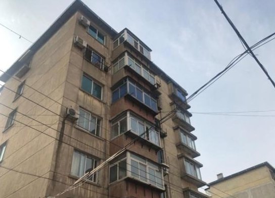 25岁女孩无力偿还网贷，深夜竟勒死自己的亲生母亲