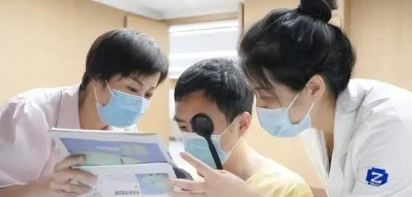 出圈半年，“天才翻译家”金晓宇现在怎么样了？