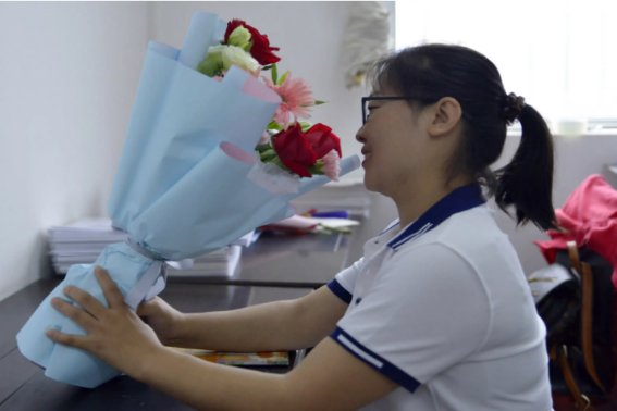 怎样祝老师女神节快乐的句子