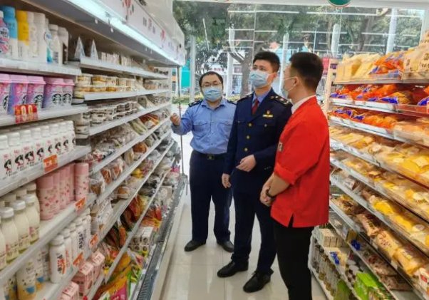 上海一便利店加价0.5元卖挂面被罚3500元,这一处罚是否过重了?