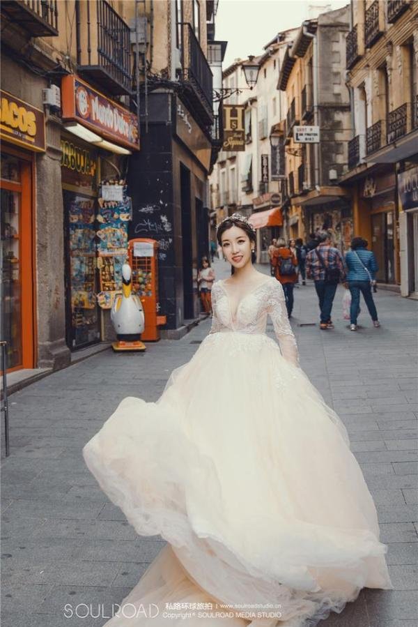 西班牙婚纱照旅拍，用心享受蜜月旅程