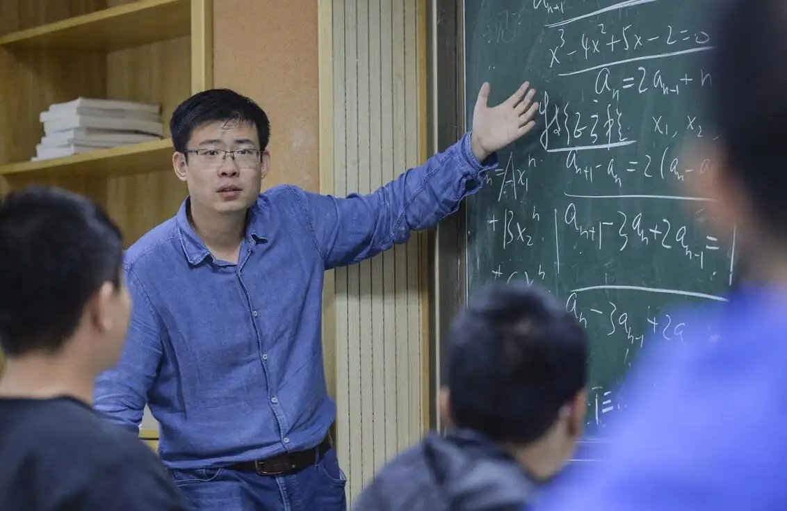 深圳大学一硕导被停职,背后的原因有哪些?