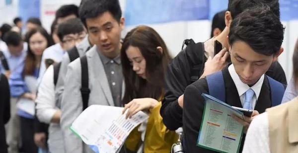 放开限购第一城诞生,楼市调控又松绑,2022房价要真的大涨?