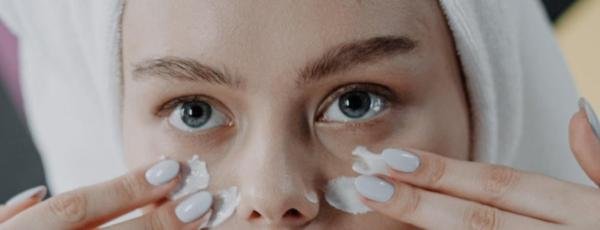 女性抗衰抗皱的法宝：胜肽，它的作用机制详解，真的很神奇吗？