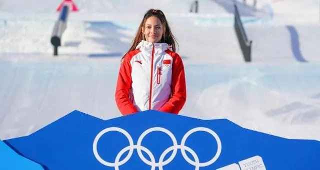 谷爱凌获最佳女运动员表现奖，她在体育领域还收获过哪些奖项？