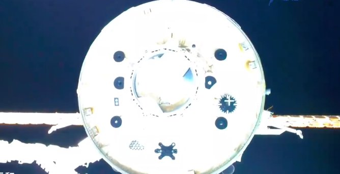 天舟四号奔赴上演宇宙级浪漫，核心舱视角看天舟四号是什么样子？